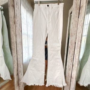 Show Me Your MuMu Berkley Bell Bottom Jeans White 28